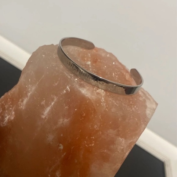 KEEP Collective Bracelet - Picture 4 of 4